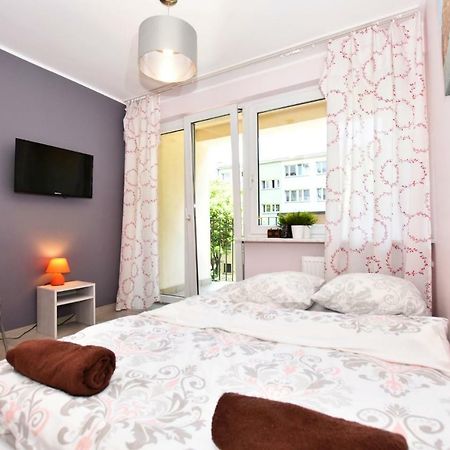 City Central Hostel Laciarska Wrocław Extérieur photo