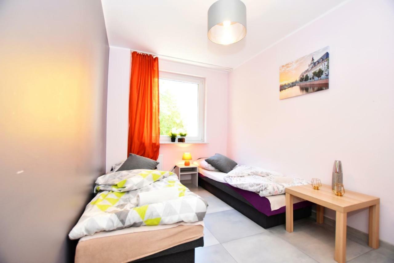 City Central Hostel Laciarska Wrocław Extérieur photo