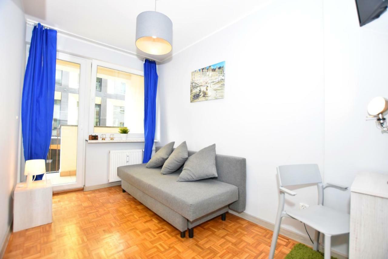 City Central Hostel Laciarska Wrocław Extérieur photo
